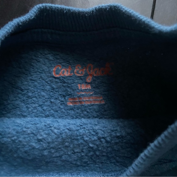 Cat & Jack baby boy blue dinosaur print sweatshirt size 18M EUC - Picture 2 of 3